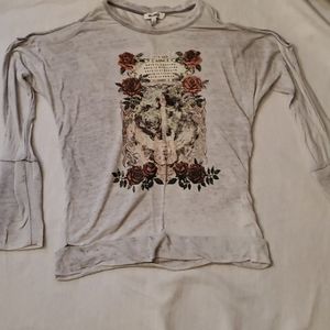 Graphic cold shoulder long sleeve